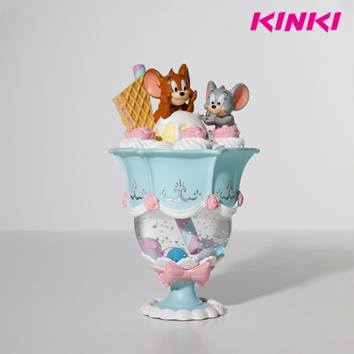 TOM AND JERRY - CANDY PARFAIT SNOW GLOBE